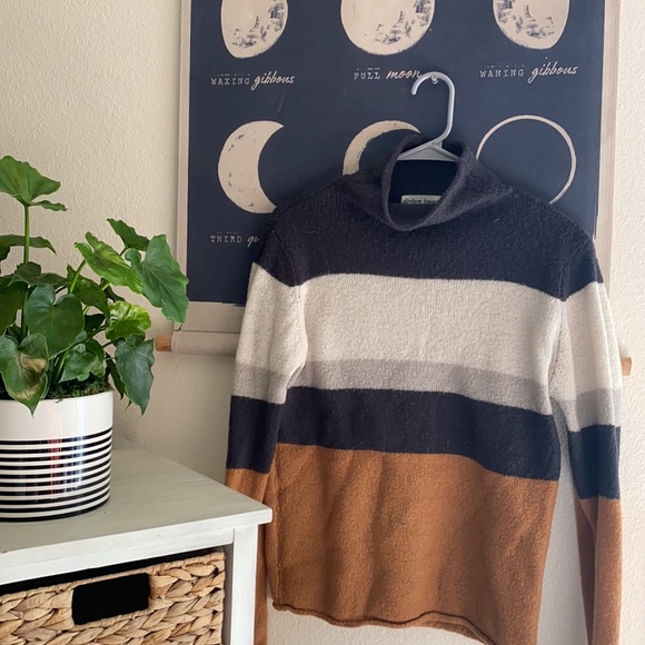 Block Color Sweater 🍂🍁 - Picture 2 of 3